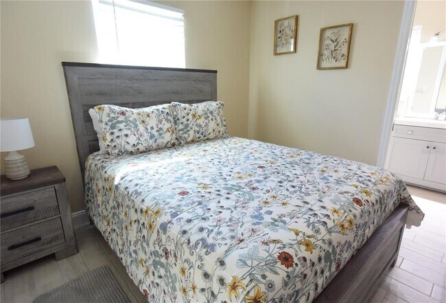 Building Photo - 170 Argus Rd