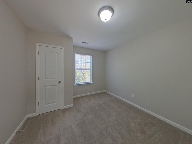 Building Photo - 653 Dawsons Park Wy