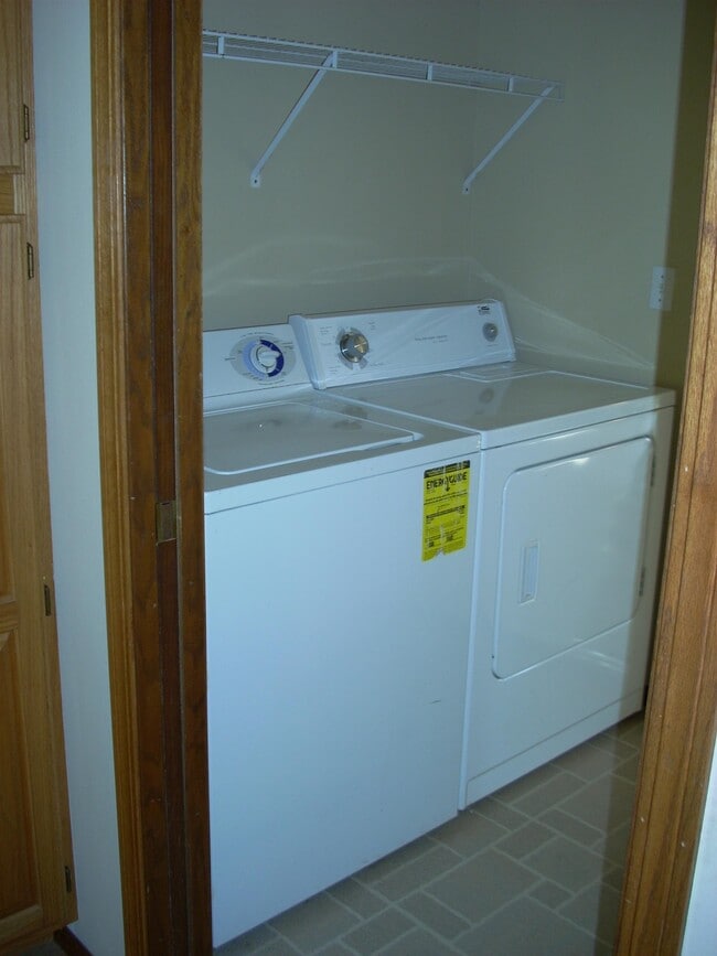 Building Photo - 3001 Arapaho Dr