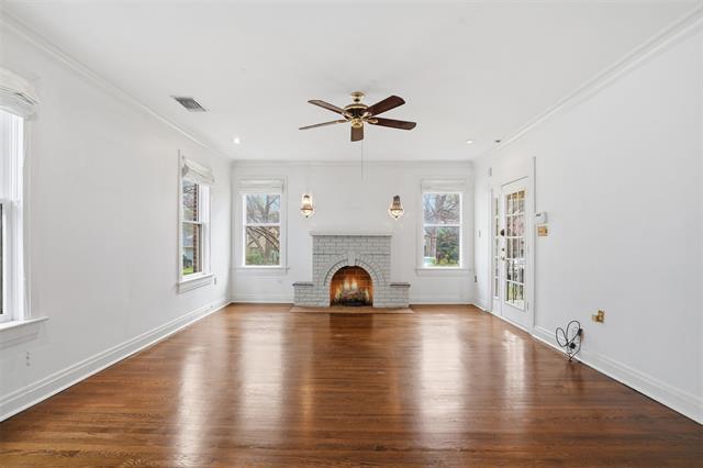 Building Photo - 1039 N Winnetka Ave