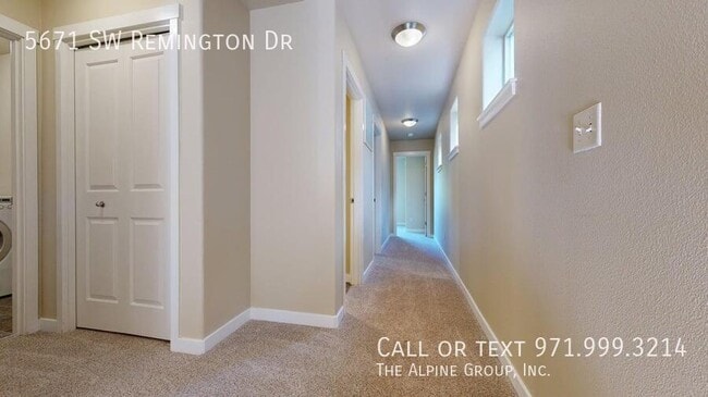 Building Photo - 5671 SW Remington Dr
