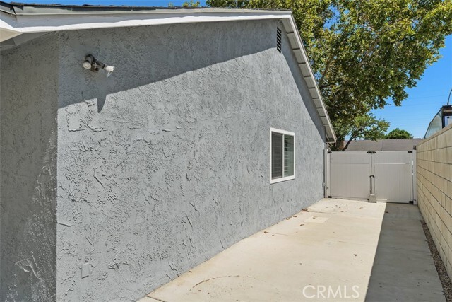 Building Photo - 4040 Penrod Dr