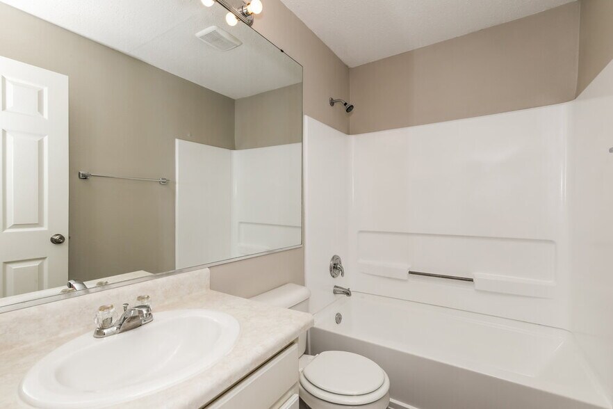 Building Photo - 5904 Minden Dr