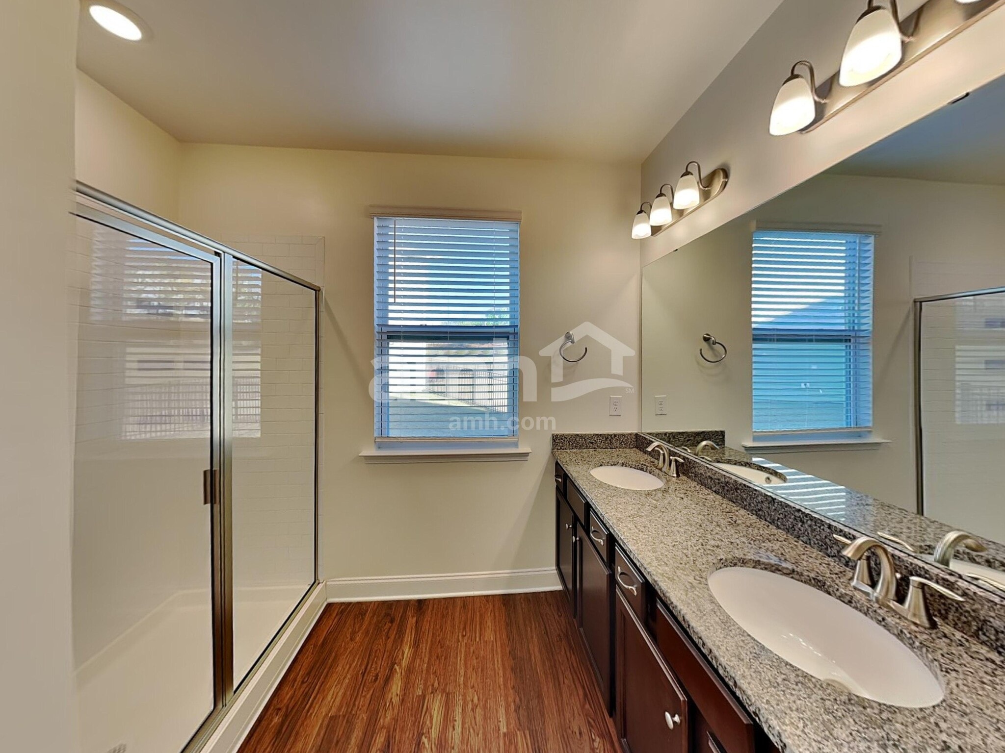 Building Photo - 174 Twin River Dr