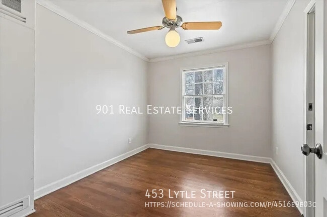 Building Photo - 453 Lytle St
