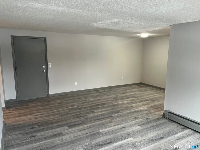 Building Photo - 32 Cook Ave