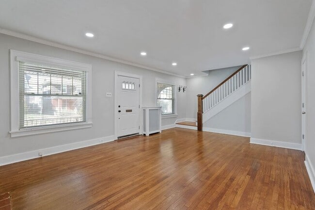 Building Photo - 431 Bucknell St