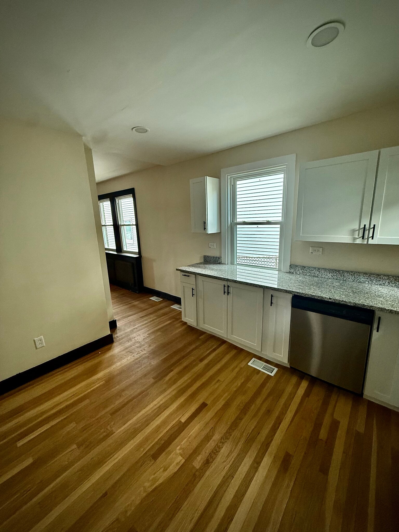 Kitchen - 2024 Perrysville Ave