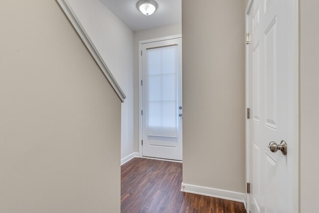 Building Photo - 53 Foal Ln