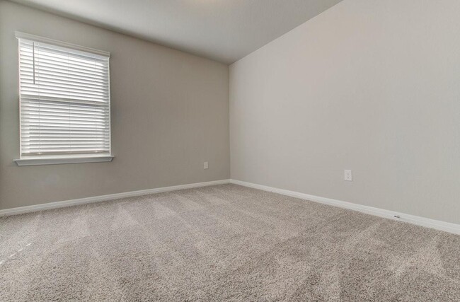 Building Photo - 14513 Heartland Dr