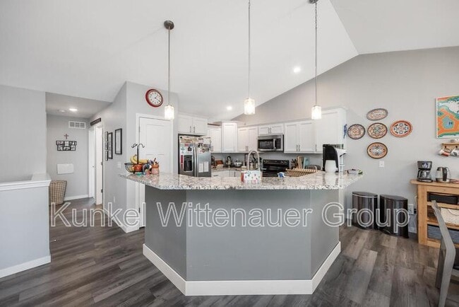 Building Photo - 2678 London Ln