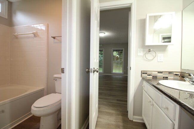 Building Photo - Charming 3 bedroom in Simpsonville, SC!