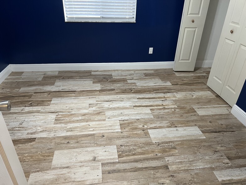 Second bedroom , all tile floor - 2130 Forest Knoll Dr NE