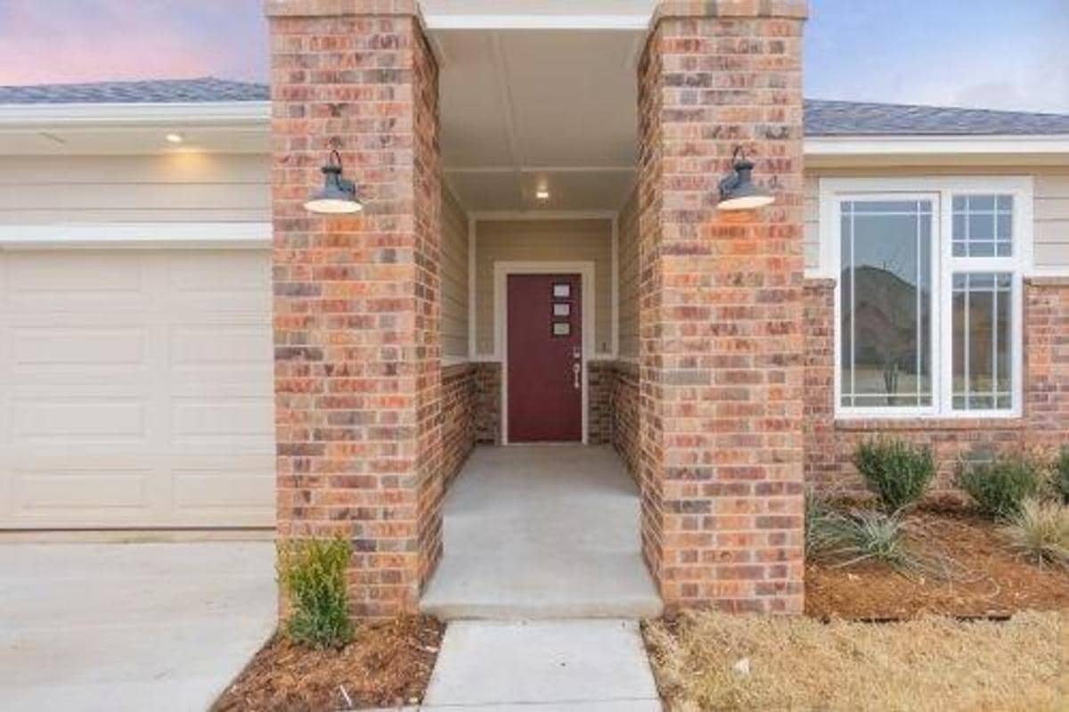 Building Photo - 512 NW 179th Cir