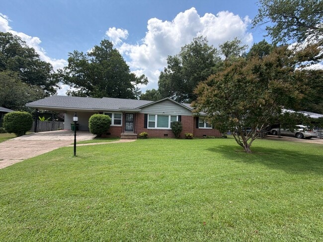 Building Photo - 41 Summar Dr