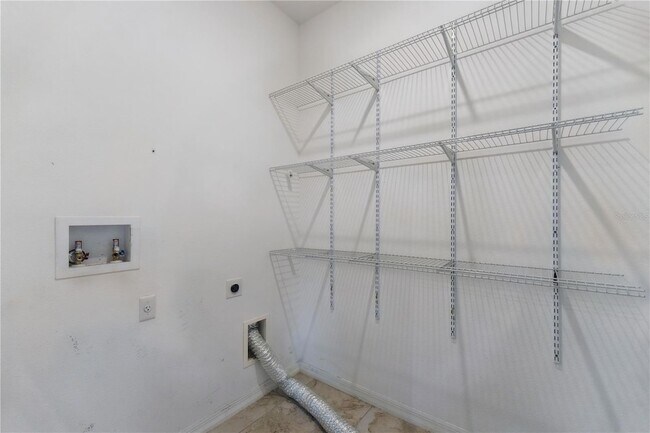 Building Photo - 2824 Neverland Dr