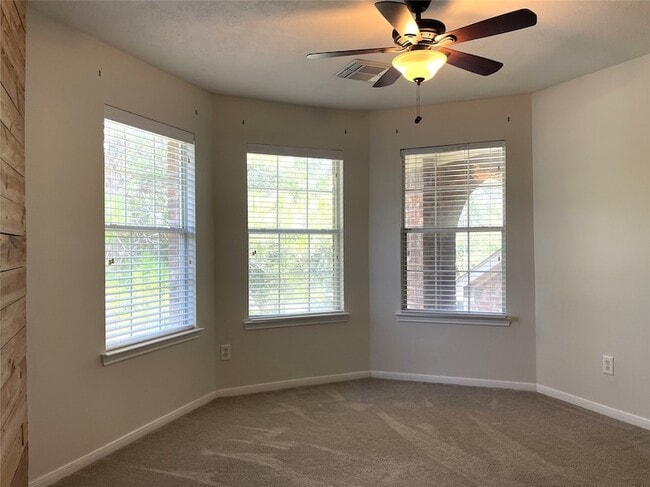 Building Photo - 6411 Virginia Fields Dr