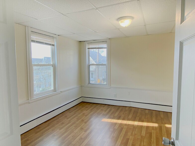 Bedroom #1 - 111 Ashland St