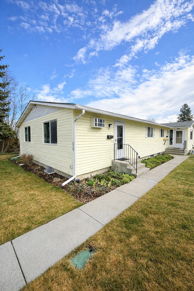 Building Photo - 5930 N Wiscomb St