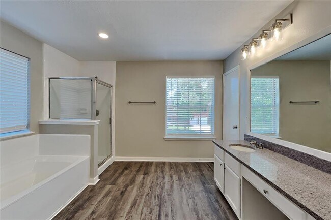 Building Photo - 14506 Cypress Green Dr