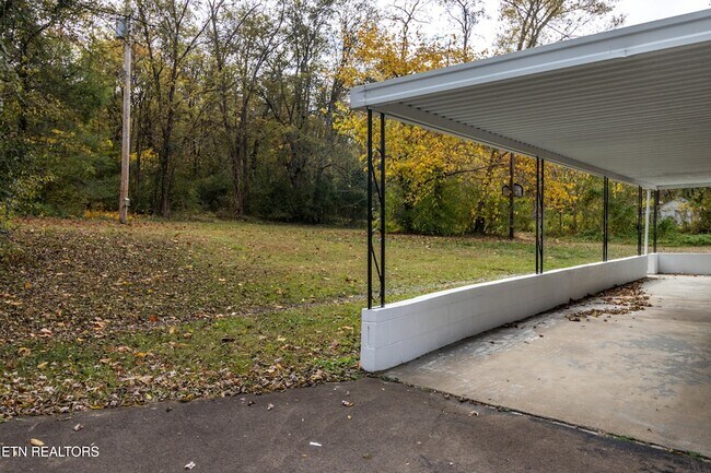 Building Photo - 6520 Jackie Ln