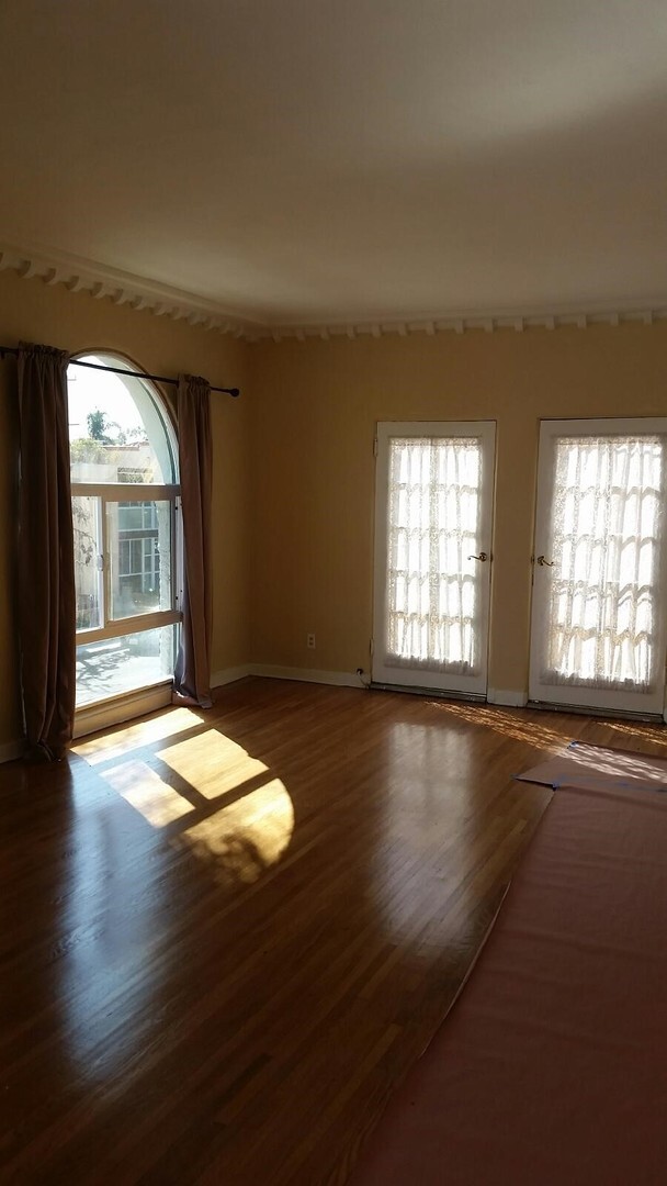 Building Photo - ONE TIME RENTAL - CHARLOTTE