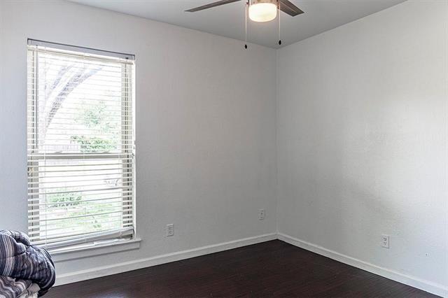 Building Photo - 991 Redcedar Way Dr