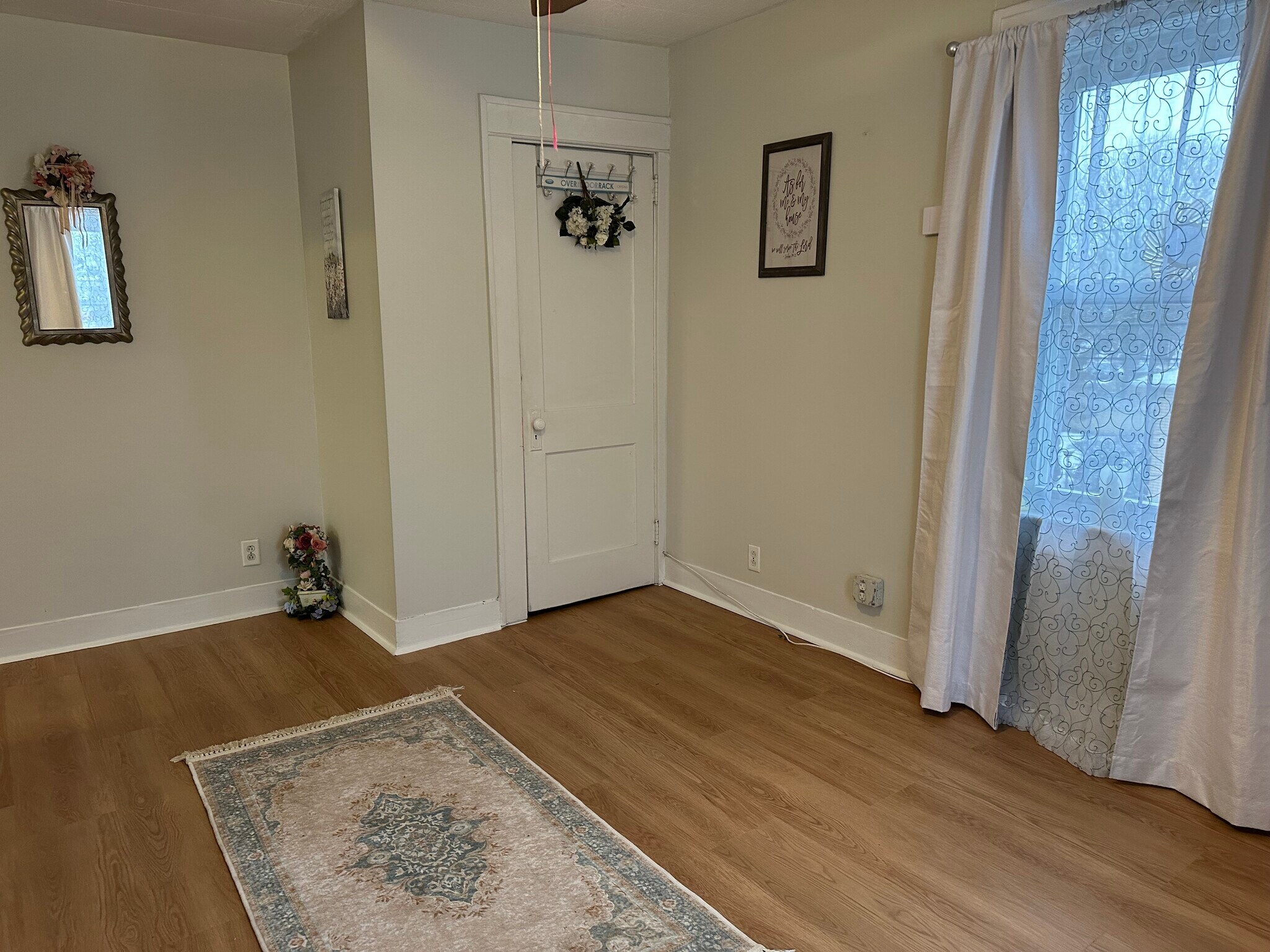 Building Photo - 269 N 1st Ave