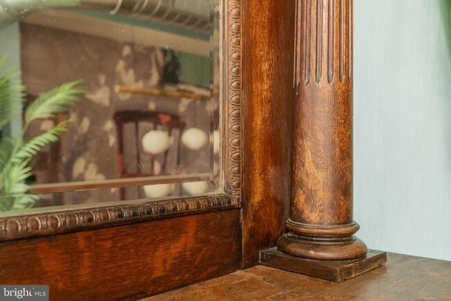 Building Photo - 711 G St SE