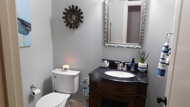 Building Photo - 400 Beaumont Park Cir