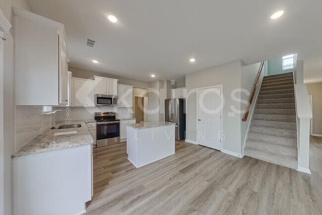 Building Photo - 5016 Cobalt Fls Bnd