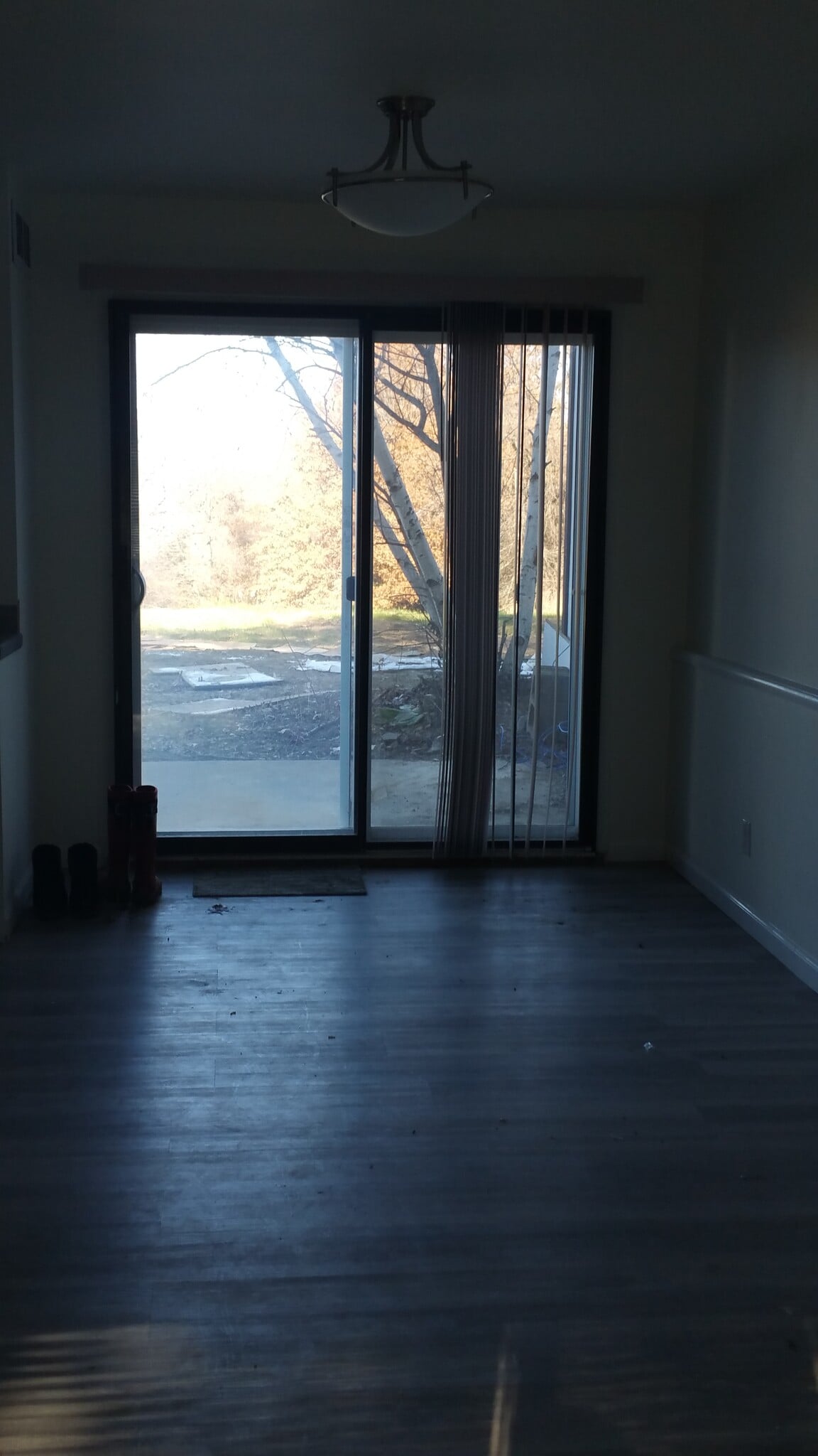 Building Photo - 2067 Libertyville Rd