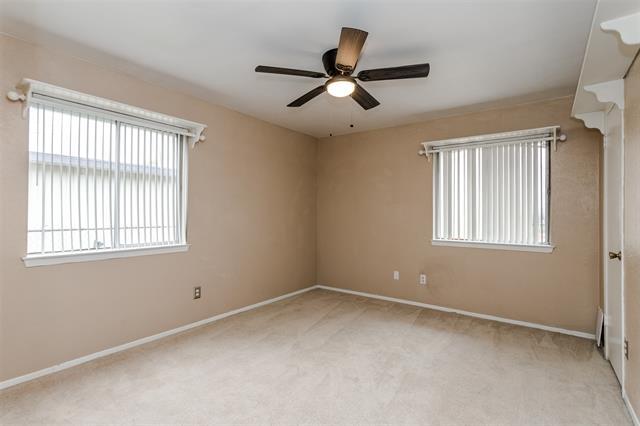 Building Photo - 2517 Rosewood Dr