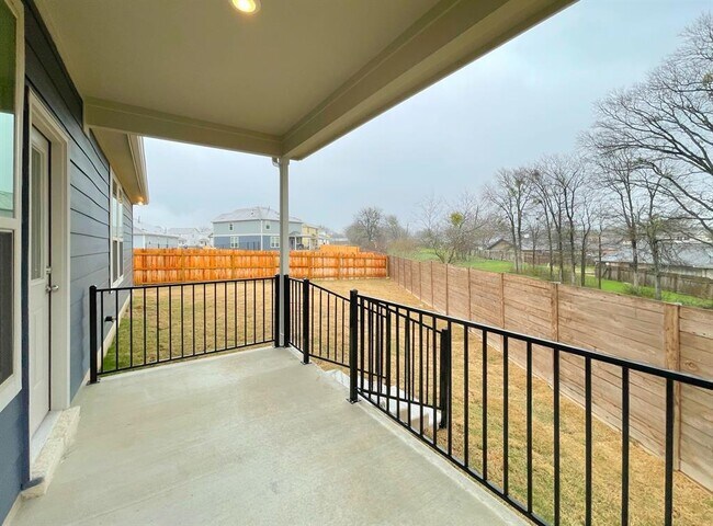 Building Photo - 6825 Ellsworth Walk