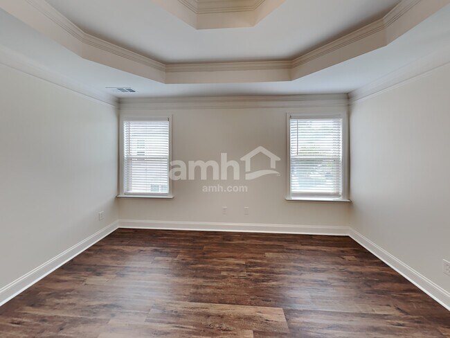 Building Photo - 514 Crestmont Ln