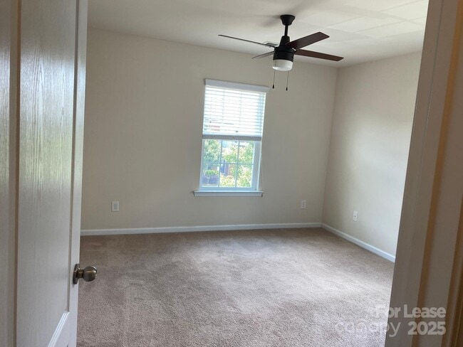 Building Photo - 14425 Green Birch Dr