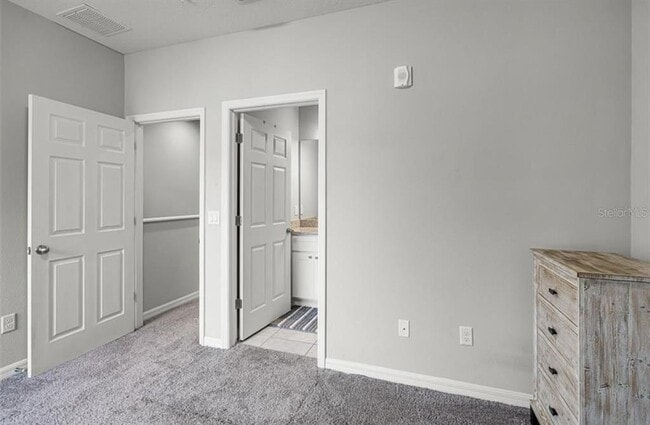 Building Photo - 9203 Bella Terraza Way