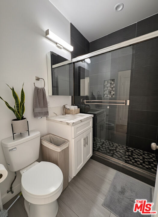 Building Photo - 1289 W 22nd St