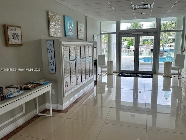 Building Photo - 9500 W Bay Harbor Dr
