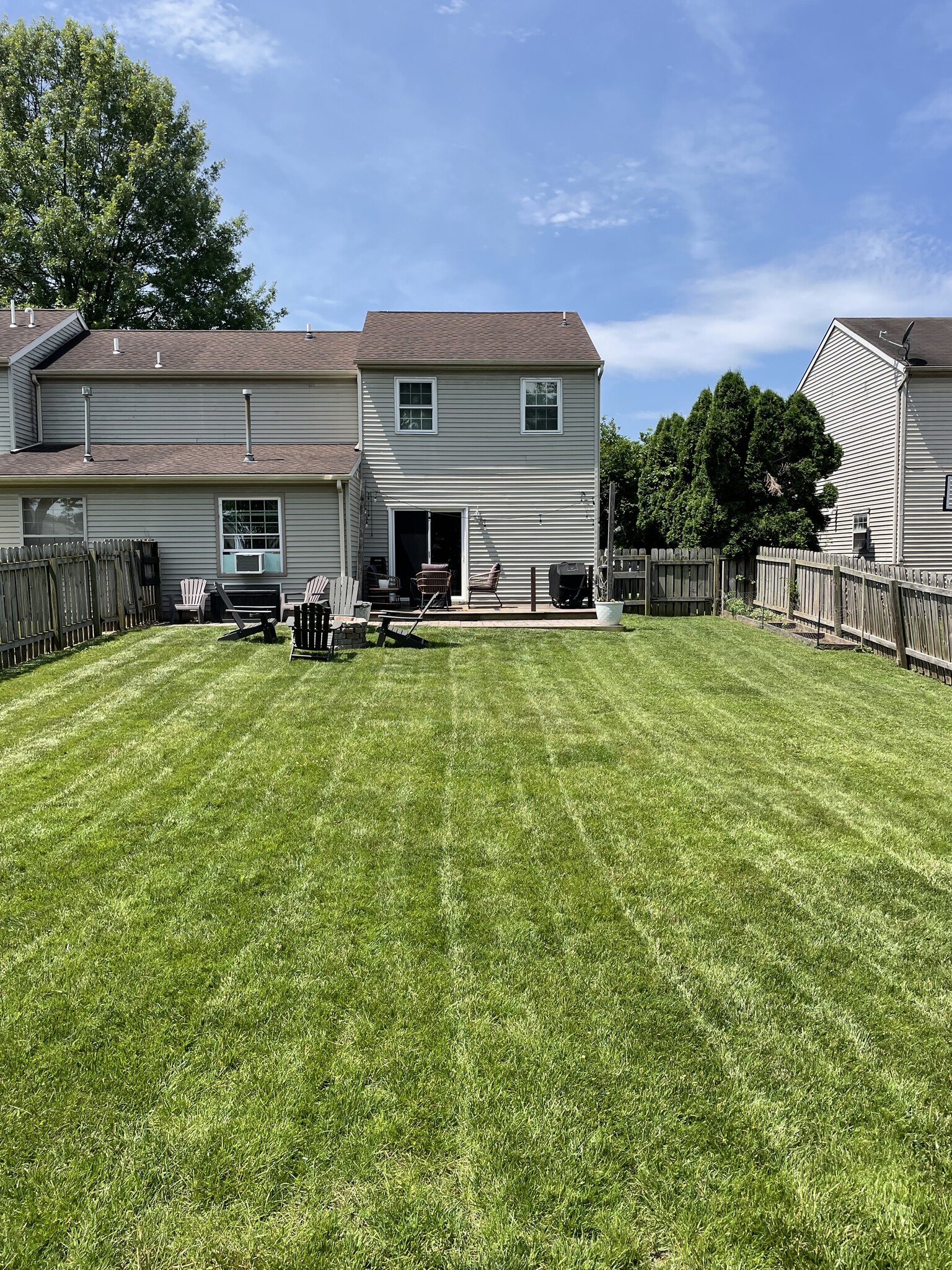 Building Photo - 3327 Glen Hollow Dr