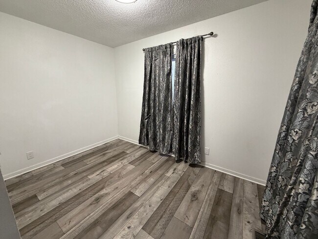 Building Photo - Nice 2-Bedroom Single Family Home Available in Ligonier