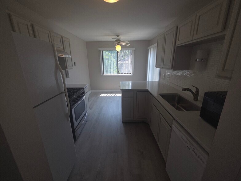 Building Photo - 299 Pembridge Ln