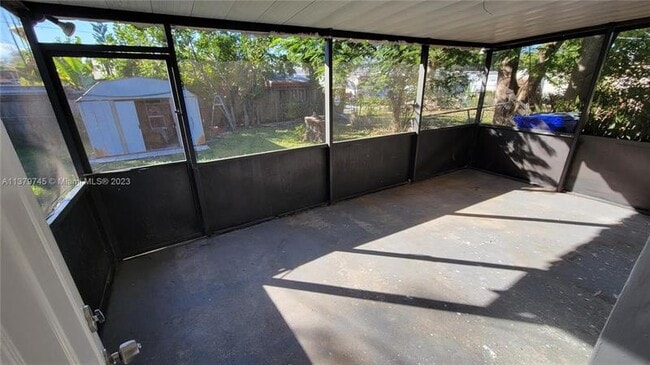Building Photo - 510 N 69th Ave