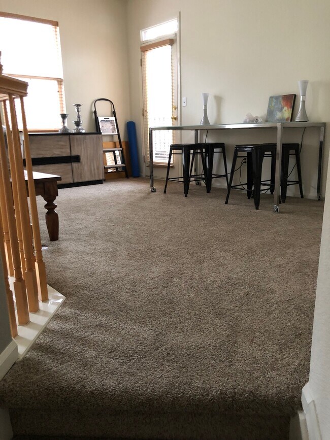 Loft - 23025 E Ontario Dr