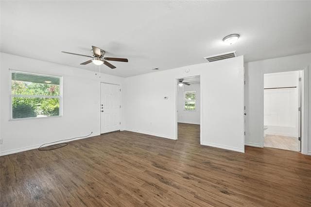 Building Photo - 1206 S State Hwy 78