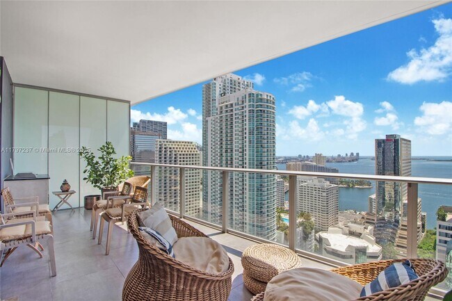 Building Photo - 1010 Brickell Ave