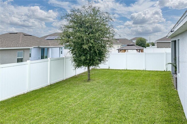 Building Photo - 2235 Pigeon Plum Dr