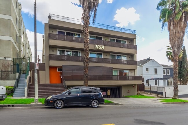 Building Photo - 932 South Westmoreland Avenue, Unit 308