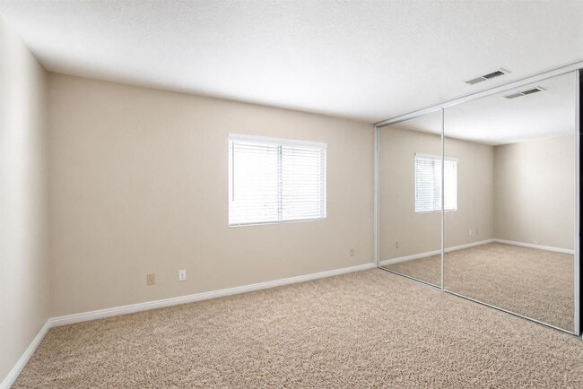 Building Photo - 7350 Legacy Pl