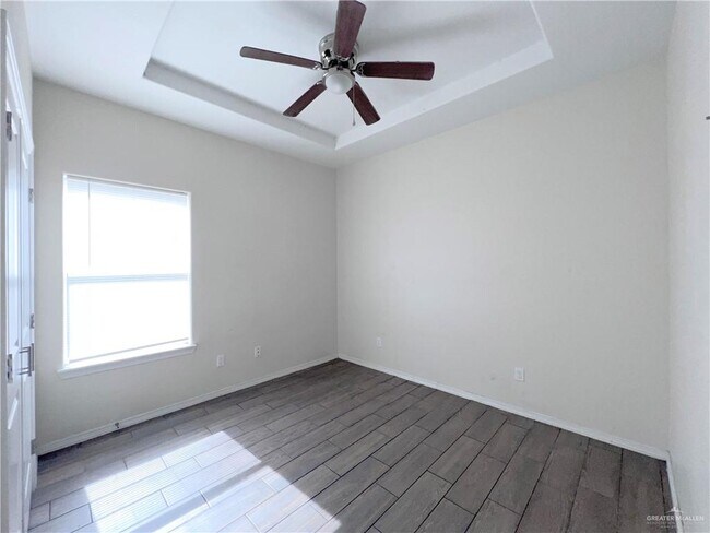 Building Photo - 1609 W Cortlandt St